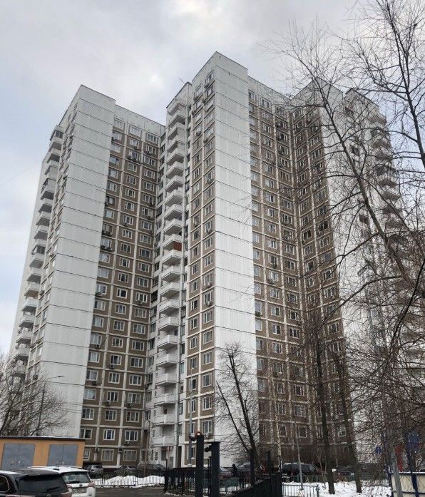 фасад дома, здание по адресу г Москва, ул Крылатские Холмы, д 30 к 8